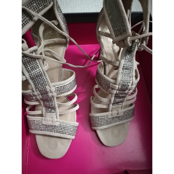 Vince Camuto Pencil heels with lace tie - Picture 2 of 4